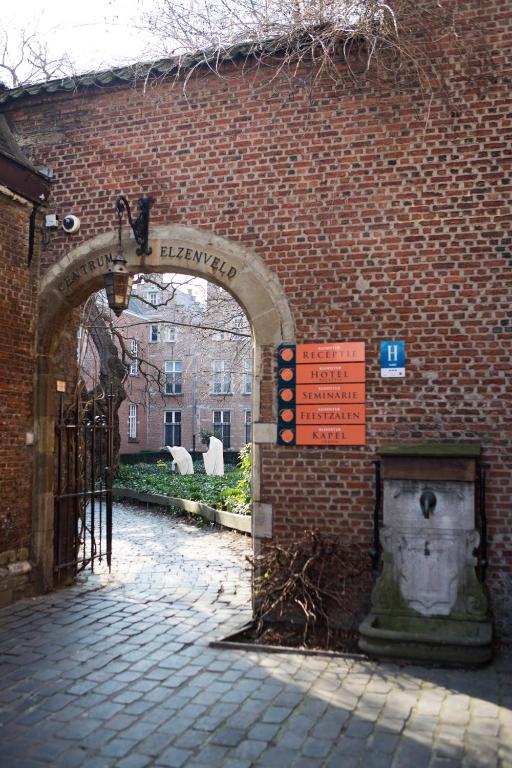 Hotel Elzenveld Amberes Exterior foto